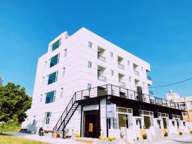 晨光藝旅電梯民宿