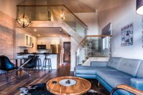 Tremblant Hotel Du Lac - Amazing Lake and Mountain View - C439