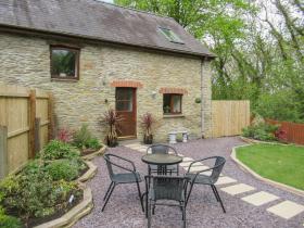 Cysgod Y Llan Isaf Cottage