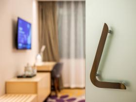 Lavande Hotel Shanghai Jinshan City Beach