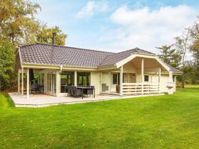 Scenic Holiday Home in B rkop near Sea