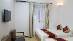 Khách Sạn Cây Thông