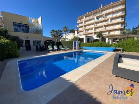 Superb 3 bed Villa pool/beachside Punta Prima PP22