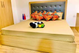 The Oasis Square near India Expo Mart