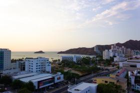 Apartamento con vista al mar cerca a Arrecife Mall - Rodadero Santa Marta