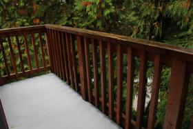 Waterfront 2 bedroom Cottage with Hot Tub!