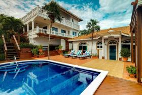 Villa Descanso - West Bay