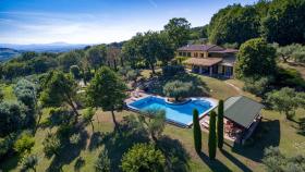 LE DODICI QUERCE 6&3, Emma Villas