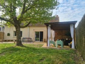 Gîte Lingé, 4 pièces, 7 personnes - FR-1-591-313