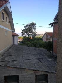 Holiday in house with renovated garage for tourists