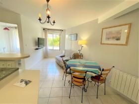 606 - Appartement à 50m de la plage du Coz Pors à Trégastel