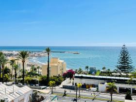 Apartamentos Orfeo Azul