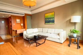 Holiday Inn Hangzhou CBD, an IHG Hotel