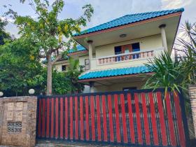 For Friends 512 House