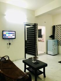 CHARTER STAYS - SPACIOUS FLAT At MANIKONDA - 202