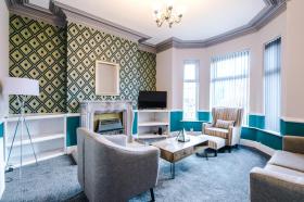 Rest&Recharge at Karma House (5-Bedroom, 8 beds, Free Parking)