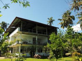 Kirala Garden Resort