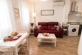 R&M ALOJAMIENTOS C/SIERPES 46