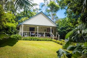 Curtis Falls Cottage, Tamborine Mountain