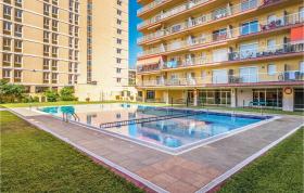 Beautiful apartment in Malgrat de Mar with 2 Bedrooms, WiFi and Outdoor swimming pool