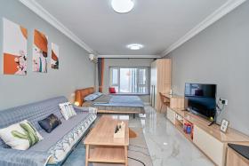 Locals Apartment House 06