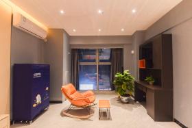 Locals Apartment House 02