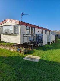 Kings Caravan - Family Groups Only - Very Quiet Park