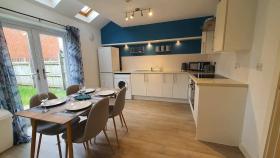 Rest&Recharge @ Robert Hall House by MediaCity (3-Bedroom, 2.5 Bathrooms, Free Parking)