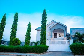 Enland Suites & Apartments