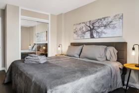 RIVER VIEW 2BR CONDO IN THE HEART OF THE CITY