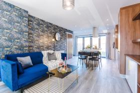 Rest&Recharge at Ridgefield House (5 Bedrooms, 8 Beds, 2 Bathrooms, Free parking)