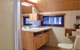 Beautiful home in Sndeled with 4 Bedrooms, Sauna and Indoor swimming pool