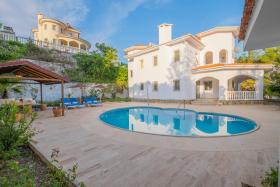 Infinity Ladybird Villa