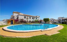 Stunning apartment in Santa Pola with WiFi, 3 Bedrooms and Outdoor swimming pool