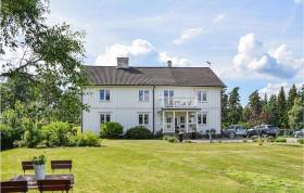 Awesome apartment in Vrnamo with 2 Bedrooms, Jacuzzi and WiFi