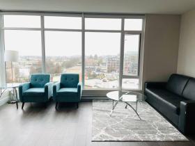 Luxury downtown 2 bedroom suite with Ocean views