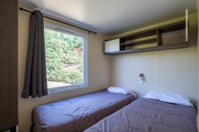 Mobilhom 6 personnes, piscine, parc du Pilat