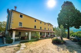 Rooms with a parking space Ripenda, Labin - 16932