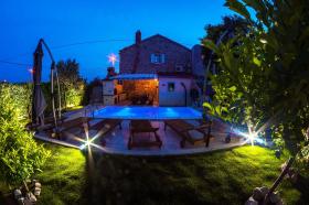 Luxury villa with a swimming pool Punta kriza, Cres - 3488