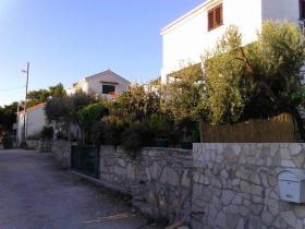 Apartments with a parking space Rukavac, Vis - 13337