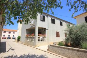 Apartments with a parking space Sali, Dugi otok - 447