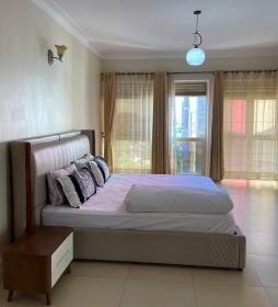 Cozy Private Rooms in a furnished Penthouse with lake view