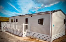 Brand New 3-Bed Holiday Home with Valley Views