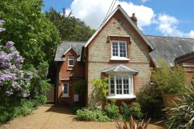 Teacher's House, Alderton