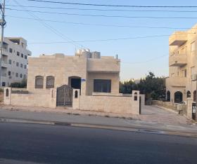 للايجار في البنيات الشارع الرئسي قرب جامعة البترا بيت مفروش مستقل للطلاب او الطالبات