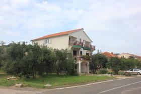 Apartments with a parking space Kraj, Pasman - 8502