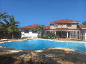 Villa Mbuyu Diani