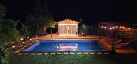 ROCK HOUSE RESORT MANGATTA