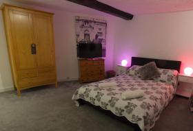 Room in Guest room - Stonehenge 10 Mins asway