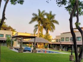 Tuscan style Grove House